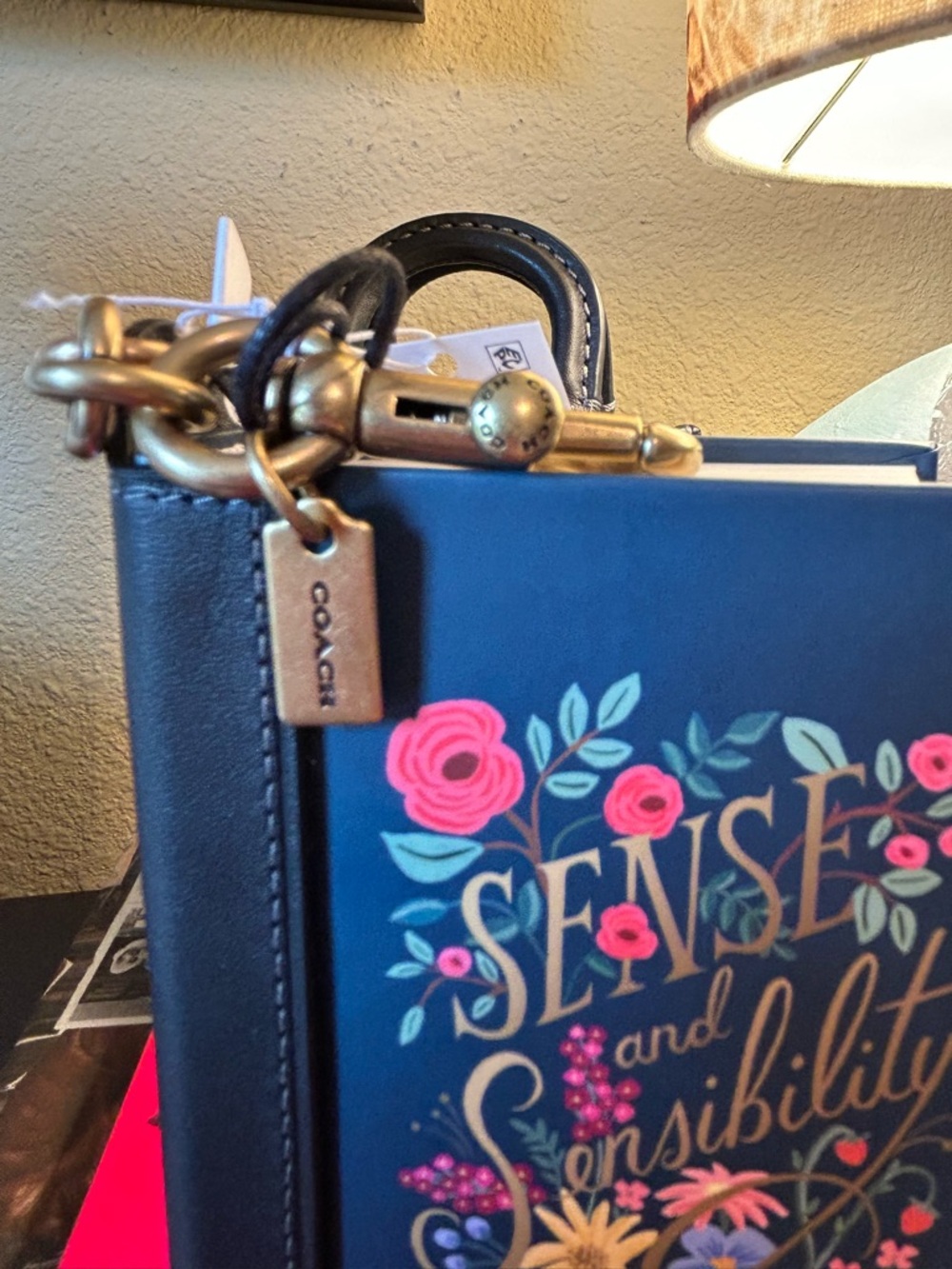 BNWT Coach Book Charm Sense & Sensibility - Picture 7 of 9